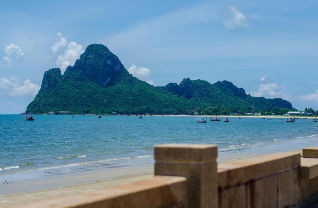 Palm Sweet Hotel Prachuap Khiri Khan Buitenkant foto